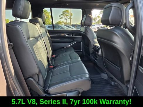 Used 2022 Jeep Wagoneer Series II w/ Premium Group I AWD/4WD image 16