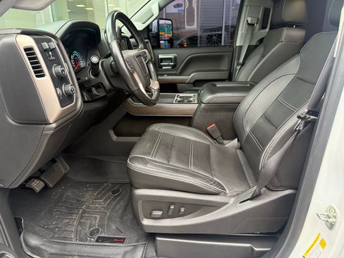 Used 2019 GMC Sierra 2500 Denali w/ Duramax Plus Package image 24