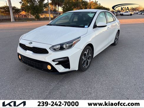 Used 2020 Kia Forte LXS image 2