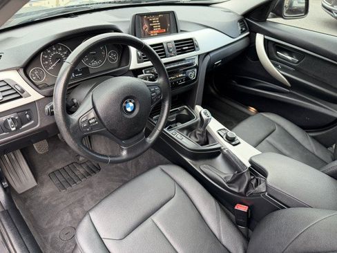 Used 2016 BMW 320i Sedan RWD image 10