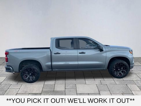 Used 2023 Chevrolet Silverado 1500 Custom AWD/4WD image 8