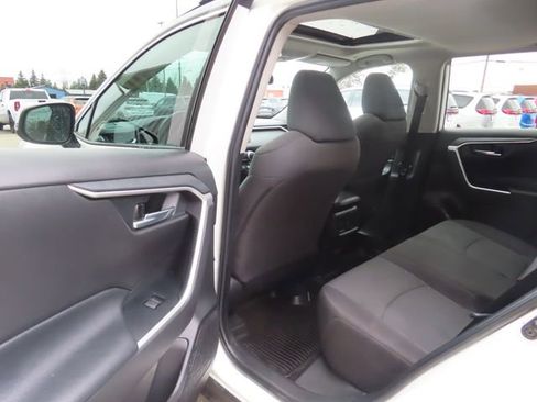 Used 2023 Toyota RAV4 XLE w/ Convenience Package image 20