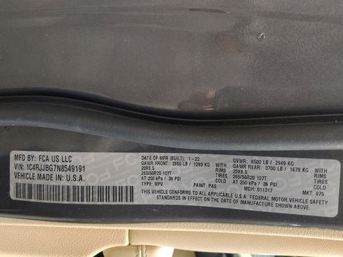 Used 2022 Jeep Grand Cherokee L Limited image 33