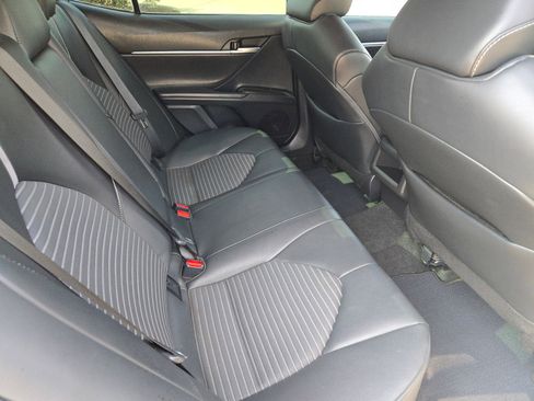 Used 2024 Toyota Camry SE image 25