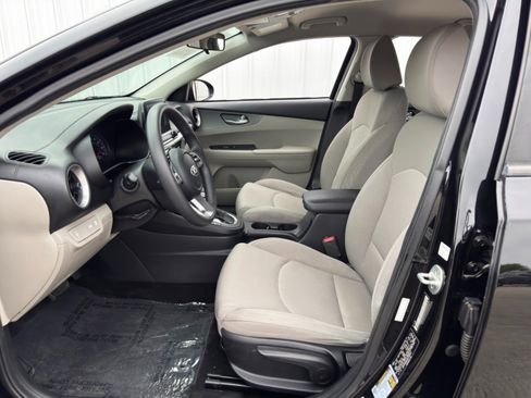 Used 2019 Kia Forte LXS image 15