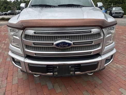 Used 2017 Ford F150 Platinum w/ Equipment Group 701A Luxury AWD/4WD image 22