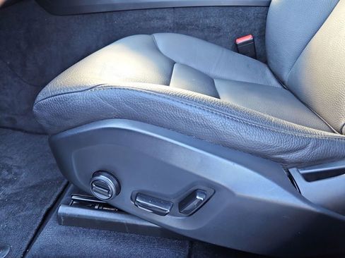 Used 2023 Volvo XC60 B5 Plus w/ Climate Package image 23