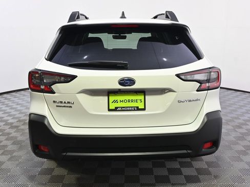 Used 2025 Subaru Outback Premium image 5