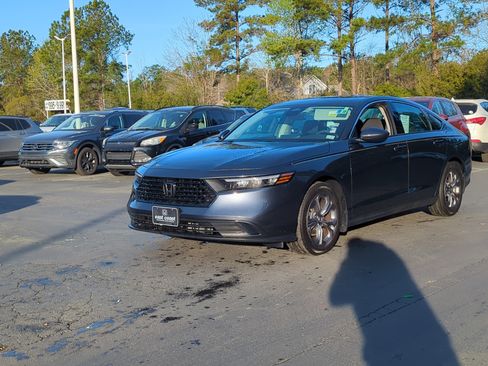 Certified 2024 Honda Accord EX image 1