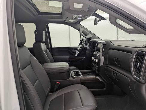 Used 2023 GMC Sierra 3500 SLT w/ SLT Premium Package image 23