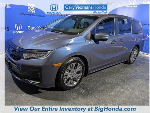 Certified 2025 Honda Odyssey Touring image 11