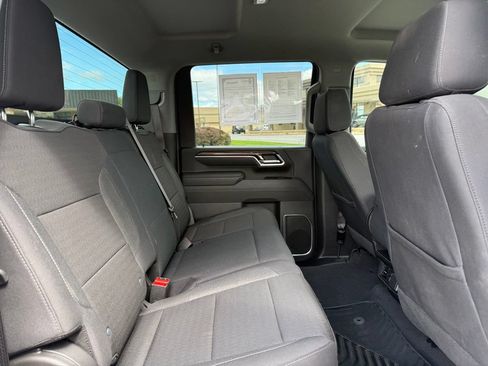 Used 2025 Chevrolet Silverado 2500 LT w/ Convenience Package AWD/4WD image 32