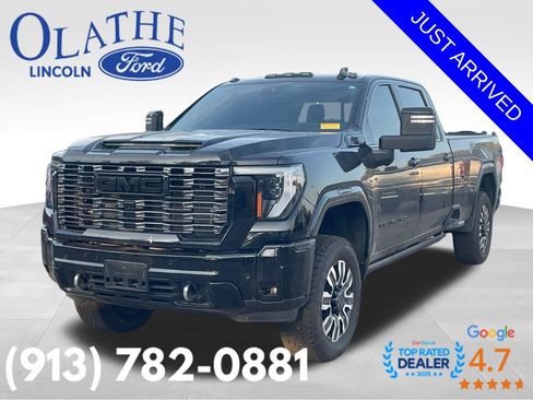 Used 2025 GMC Sierra 3500 Denali Ultimate AWD/4WD image 1