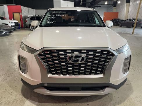 Used 2020 Hyundai Palisade SE FWD image 2