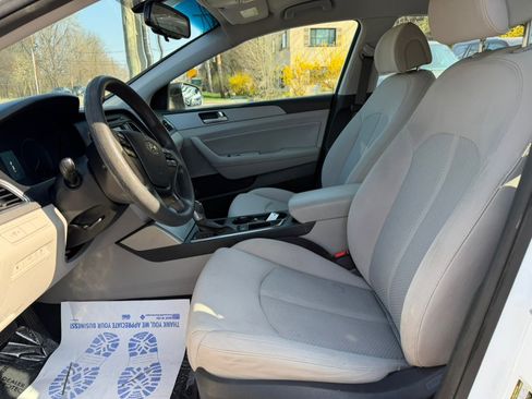 Used 2015 Hyundai Sonata SE w/ Option Group 09 image 17