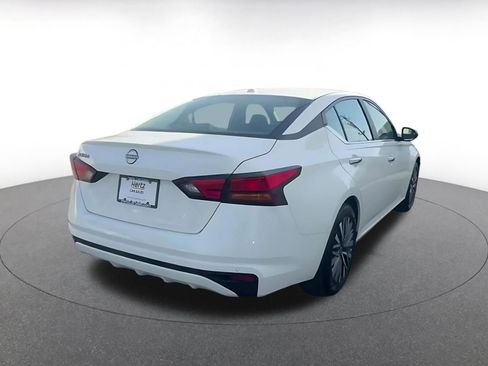 Used 2025 Nissan Altima 2.5 SV FWD image 15