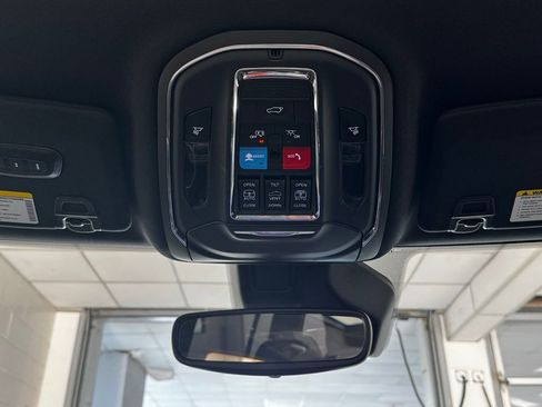 Certified 2024 Jeep Grand Cherokee Limited AWD/4WD image 21