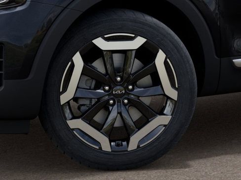 New 2025 Kia Telluride S image 9