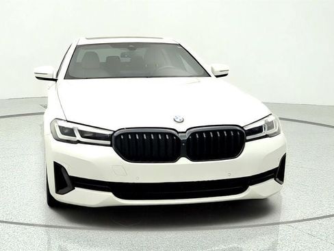 Used 2021 BMW 540i w/ Premium Package RWD image 2