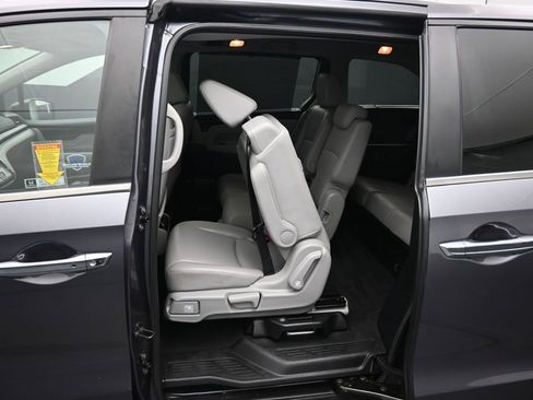 Used 2024 Honda Odyssey Touring image 42