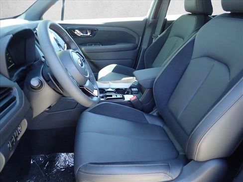 Used 2026 Subaru Forester Touring w/ Touring Hybrid Package AWD/4WD image 12