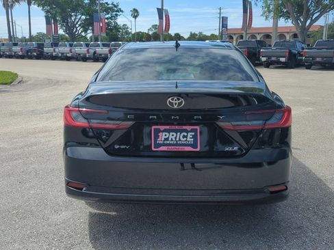 Used 2026 Toyota Camry XLE FWD image 6