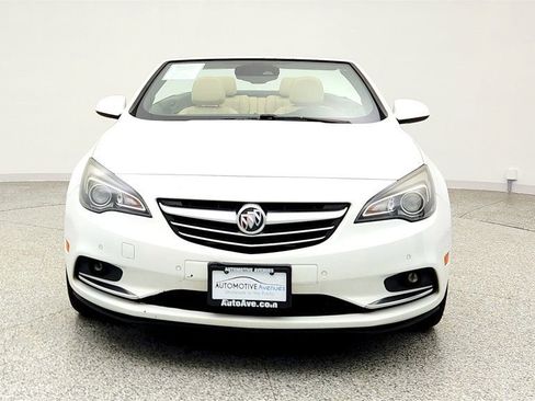 Used 2018 Buick Cascada Premium image 2