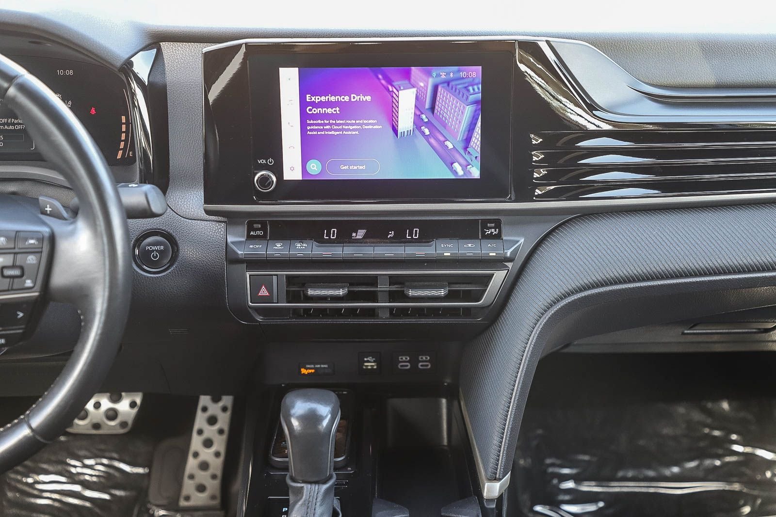 Certified 2025 Toyota Camry SE FWD image 13