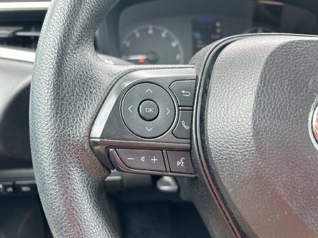 Used 2025 Toyota Corolla LE FWD image 15