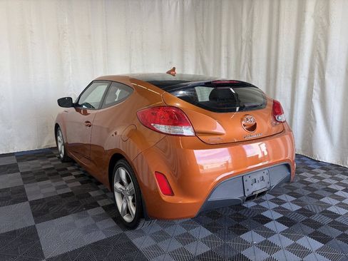 Used 2013 Hyundai Veloster FWD image 5