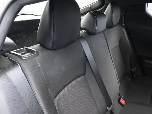 Used 2019 Toyota C-HR LE FWD image 33