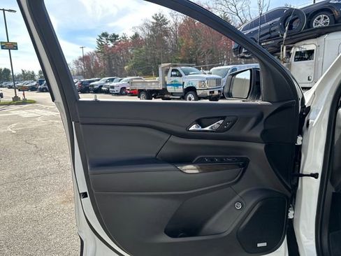 Used 2023 GMC Acadia AT4 w/ LPO, Floor Liner Package AWD/4WD image 29