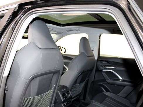 Used 2025 Audi Q5 Prestige AWD/4WD image 22