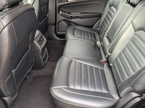 Used 2023 Ford Edge SEL image 13