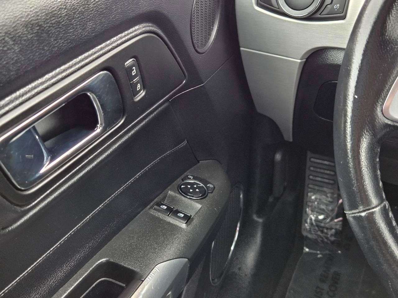 Used 2016 Ford Mustang Premium RWD image 24