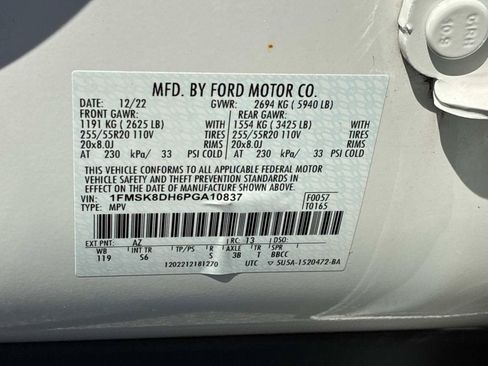 Used 2023 Ford Explorer XLT w/ Equipment Group 202A AWD/4WD image 24