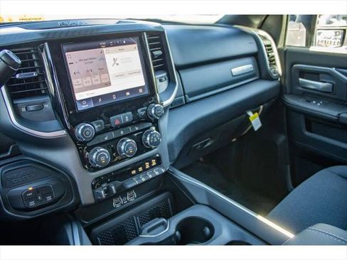Certified 2025 RAM 2500 Big Horn AWD/4WD image 43