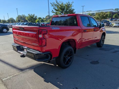 Used 2022 Chevrolet Silverado 1500 Custom Trail Boss w/ Safety Confidence Package AWD/4WD image 4