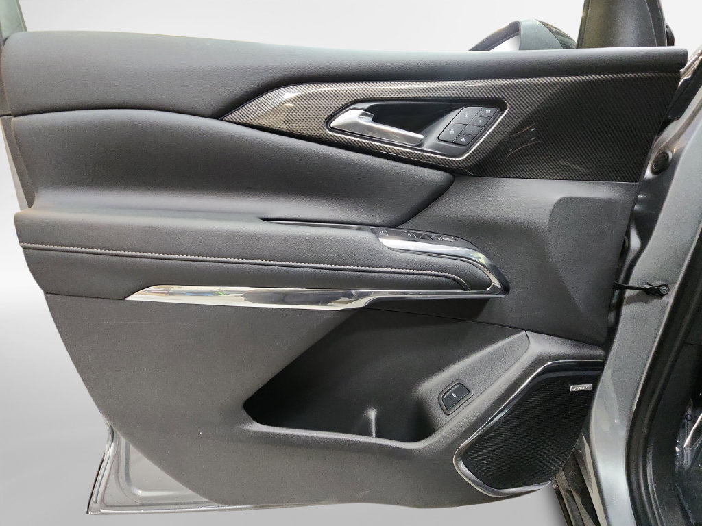 Certified 2025 Chevrolet Traverse High Country w/ LPO, Floor Liner Package AWD/4WD image 16