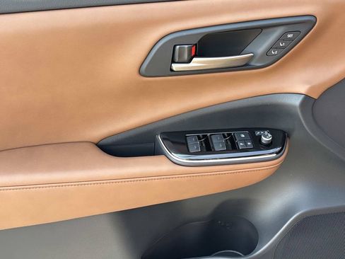 New 2026 Toyota Crown Signia AWD/4WD image 25