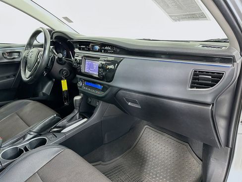 Used 2016 Toyota Corolla S w/ Body Protection Package #1 FWD image 28