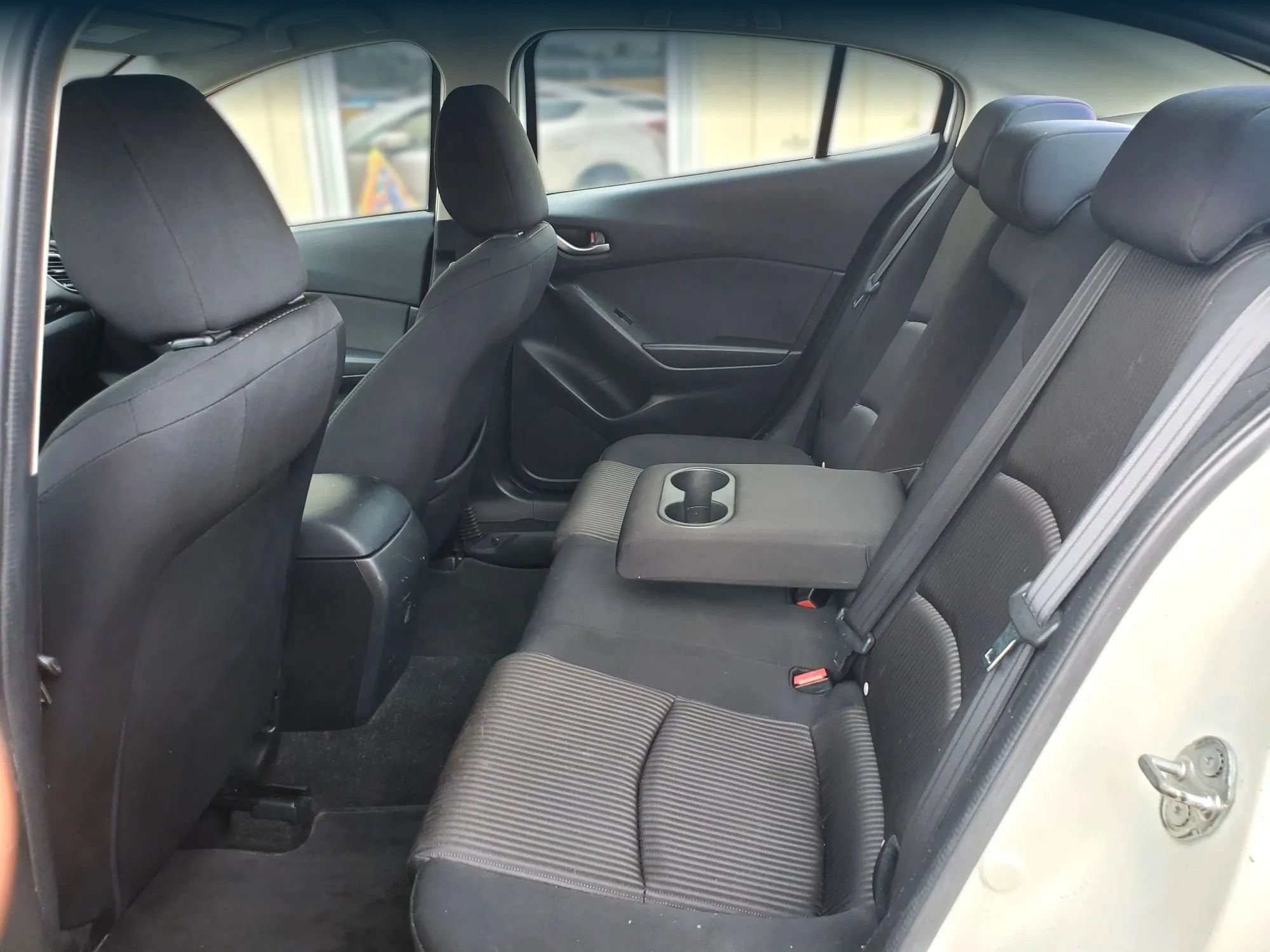 Used 2016 MAZDA MAZDA3 i Sport w/ Preferred Equipment Package FWD image 26