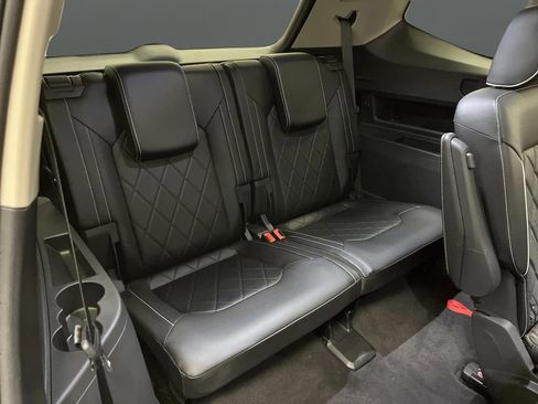 Used 2024 Volkswagen Atlas SEL Premium R-Line image 34