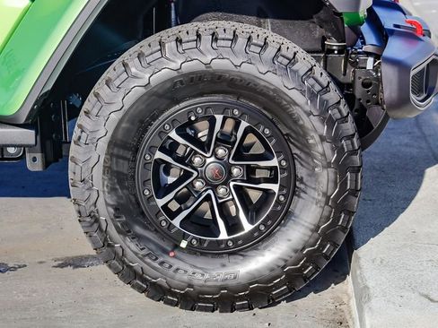 New 2025 Jeep Wrangler Rubicon w/ Xtreme 35 Tire Package image 11