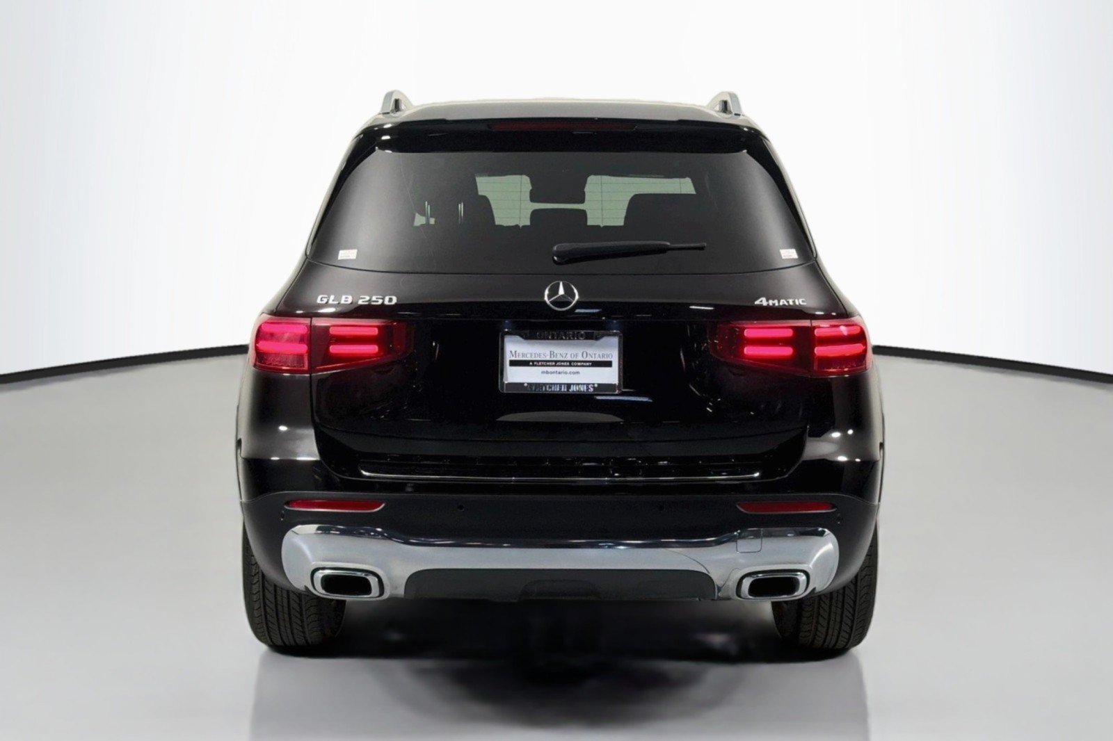 Used 2024 Mercedes-Benz GLB 250 4MATIC image 4