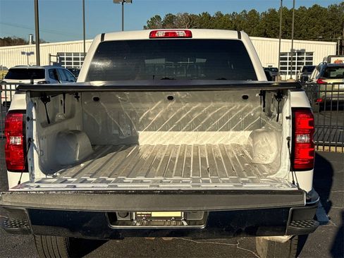 Used 2018 Chevrolet Silverado 1500 LT image 19