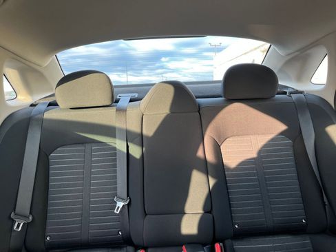 Used 2025 Kia K5 LXS image 38