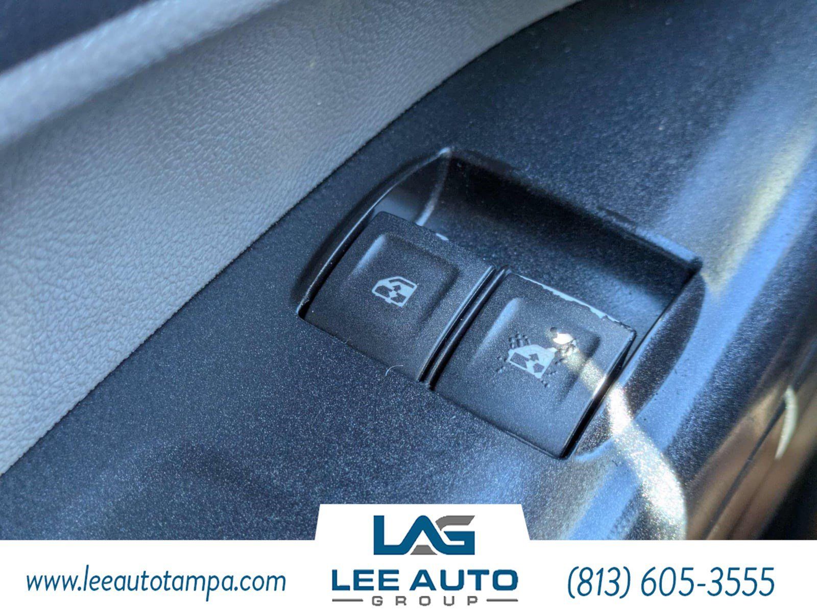 Used 2021 Chevrolet Colorado W/T w/ WT Convenience Package RWD image 18