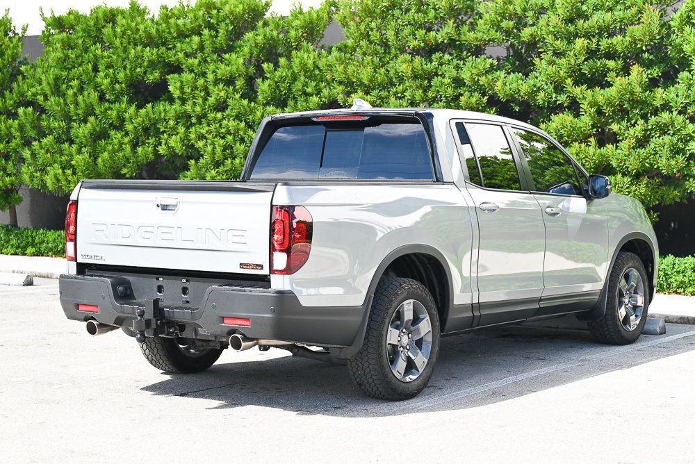 Used 2025 Honda Ridgeline TrailSport image 3