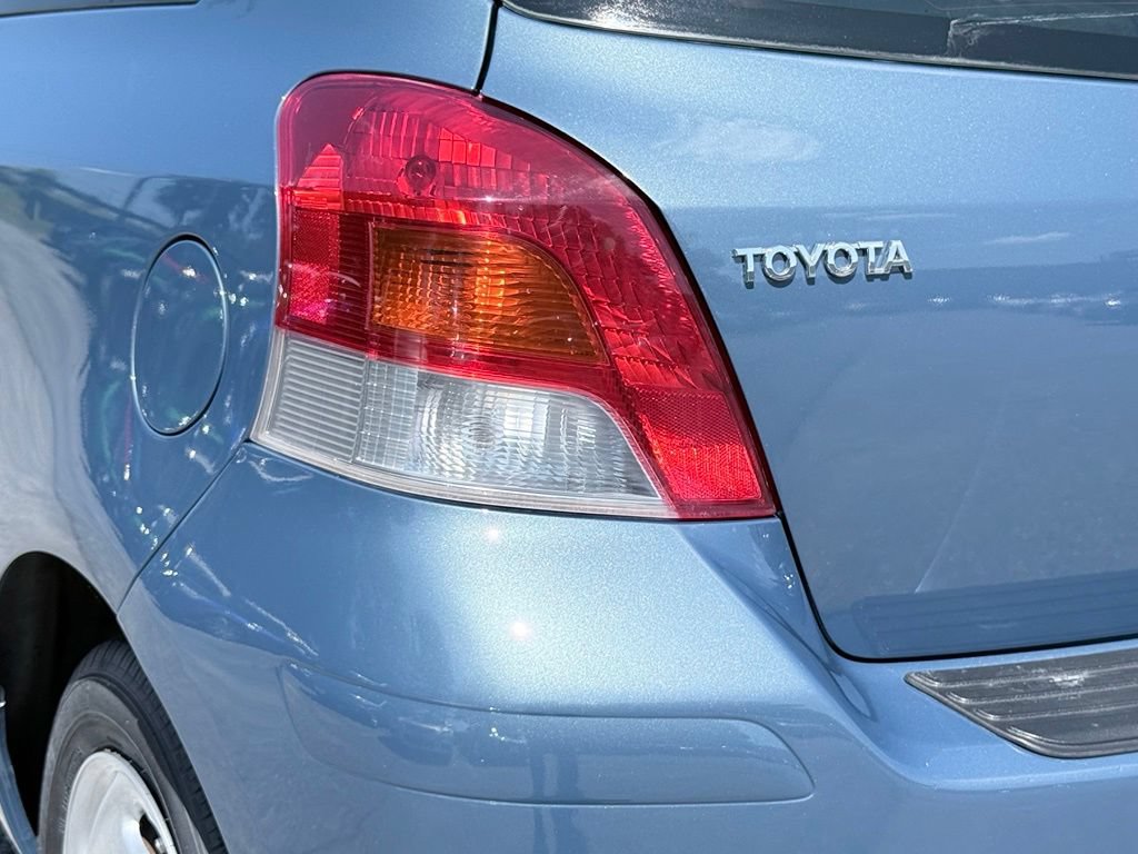 Used 2009 Toyota Yaris 2-Door Hatchback w/ PWR Pkg w/Steel Wheels FWD image 8